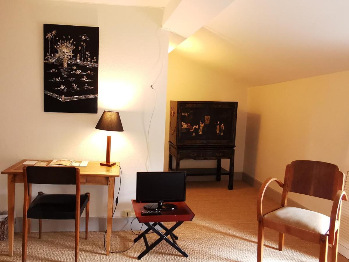 Logis Hotel Restaurant La Barguillere Saint-Pierre-de-Riviere Luaran gambar