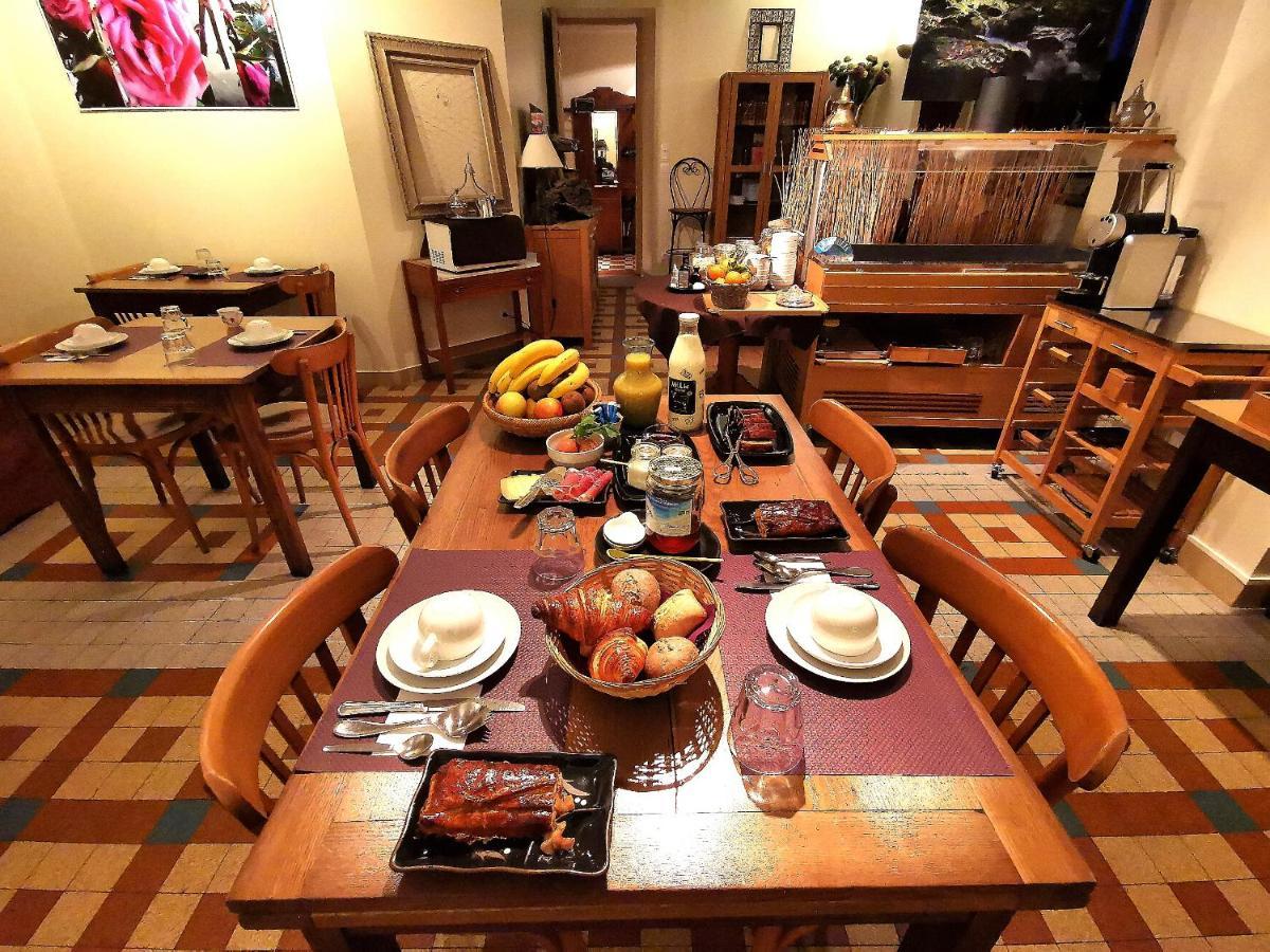 Logis Hotel Restaurant La Barguillere Saint-Pierre-de-Riviere Luaran gambar