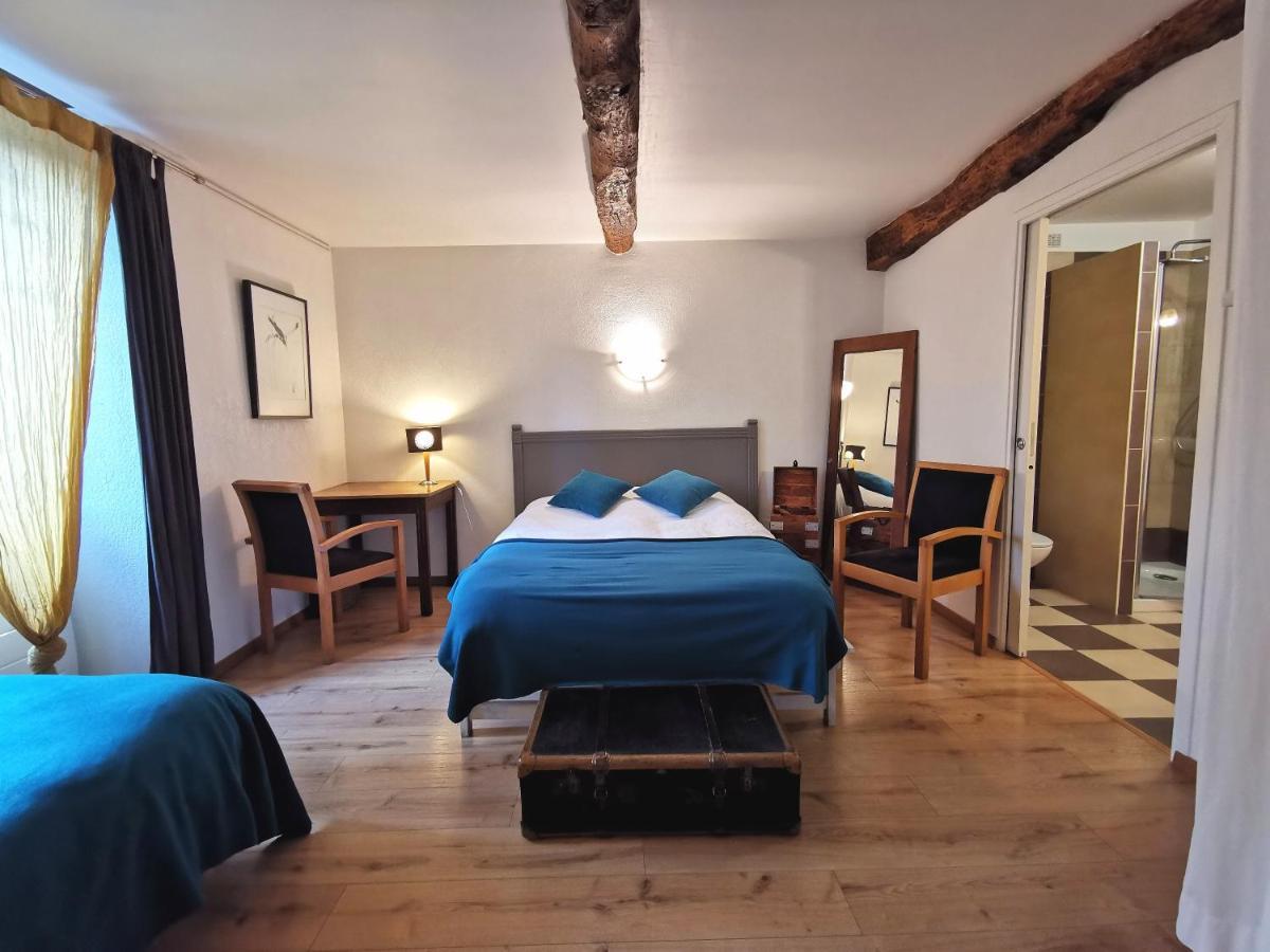 Logis Hotel Restaurant La Barguillere Saint-Pierre-de-Riviere Luaran gambar